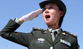 中国阅兵式2009高清 2009年的国庆阅兵共多少个徒步方阵和多少个战车方阵